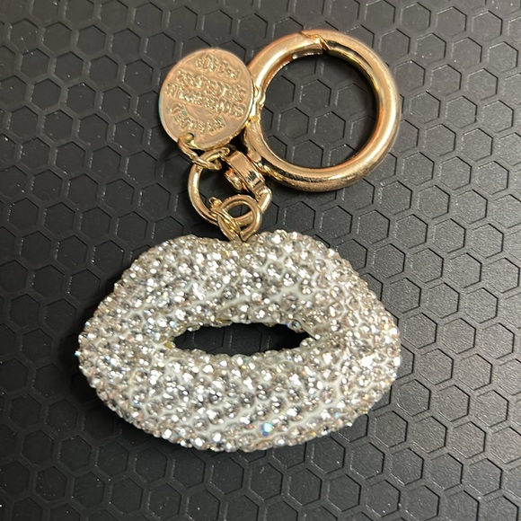 Pink/red/silver Rhinestone Lip bag charm/Keychain - Picture 9 of 10